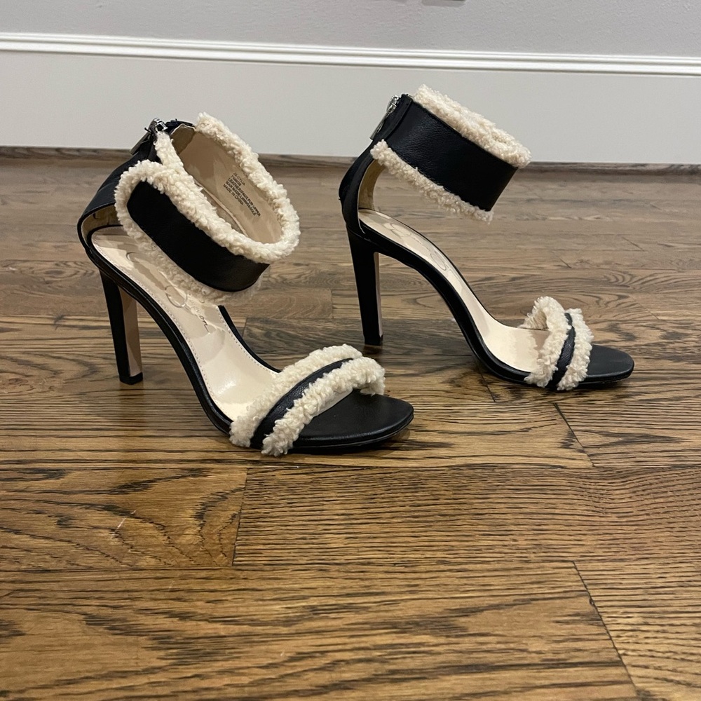 Jessica Simpson Cylia faux shearling cuff sandals - Picture 4 of 10